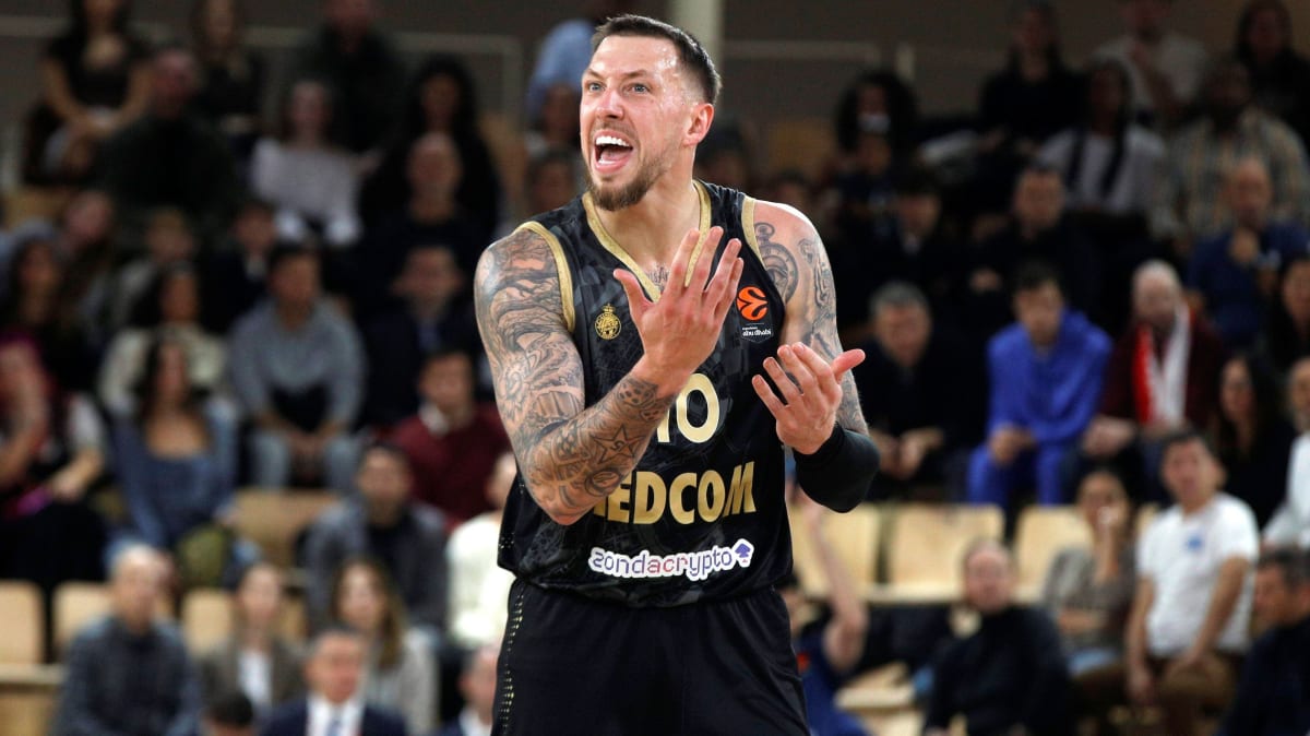 Theis-gewinnt-Duell-mit-Weiler-Babb-deutlich-Roter-Stern-bezwingt-Olympiakos