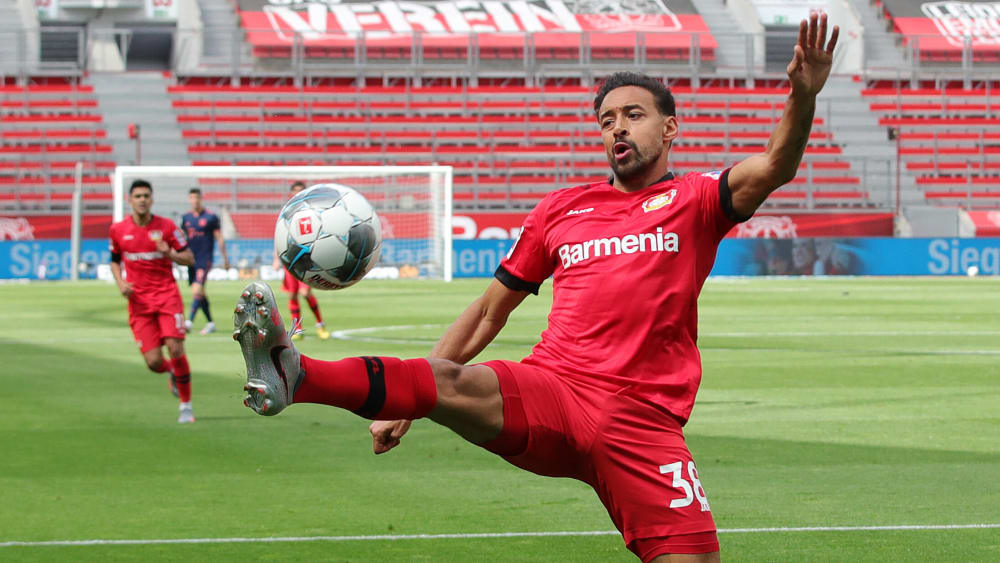 Leverkusens Karim Bellarabi plagt eine Oberschenkelverletzung. 