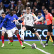 Das Duell Frankreich gegen Deutschland ist bei der EM 2024 auch ein Duell zwischen Nike und Adidas.