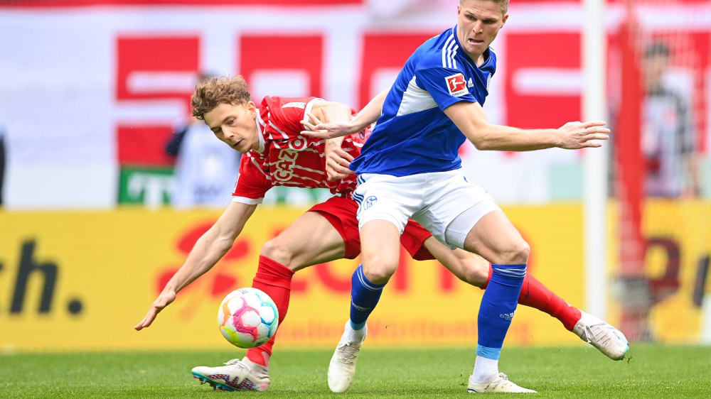 War gegen Schalke zur Stelle: Freiburgs Yannik Keitel (li.).
