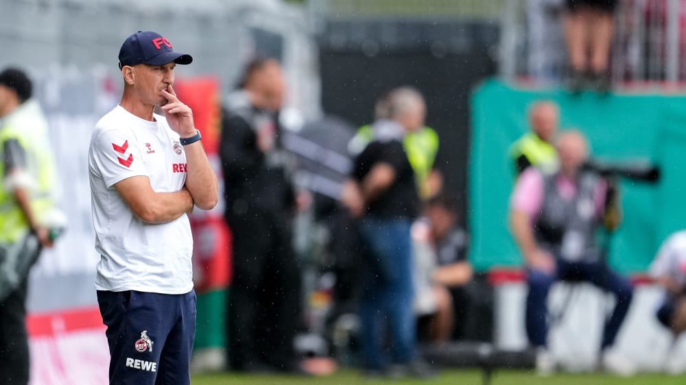 Erster Sieg - wenn auch nach Verlängerung: Kölns Trainer Gerhard Struber kann aufatmen.