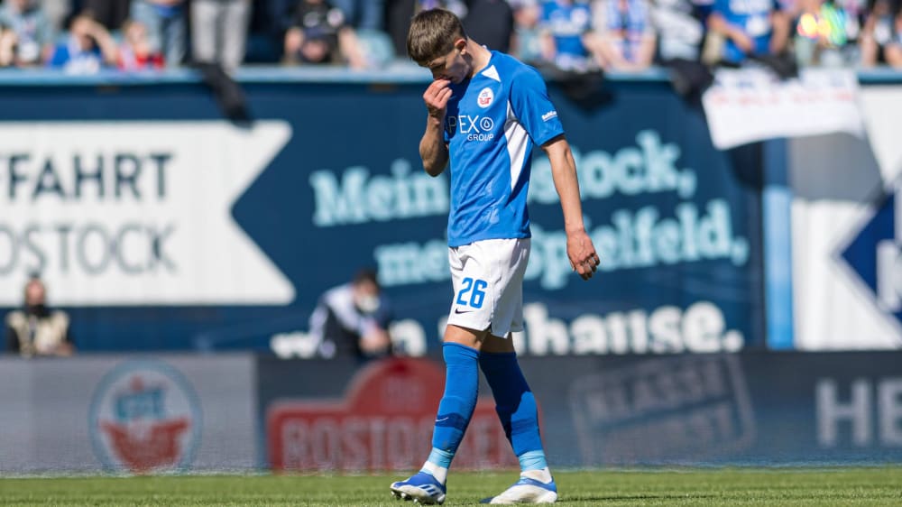 Danylo Sikan fehlt Hansa Rostock aufgrund einer Rotsperre drei Meisterschaftsspiele.