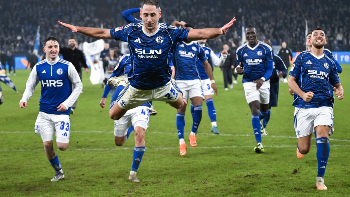 Nach-14-Spieltagen-Schalke-bester-Spitzenreiter-seit-mehr-als-zehn-Jahren