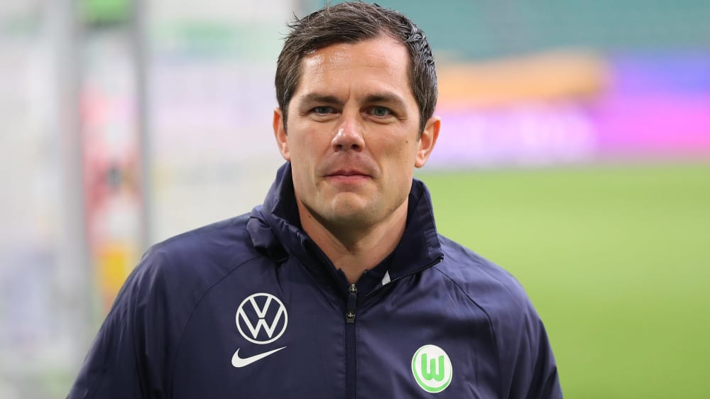 Marcel Sch&#228;fer hat seinen Vertrag als Sportdirektor beim VfL Wolfsburg verl&#228;ngert.