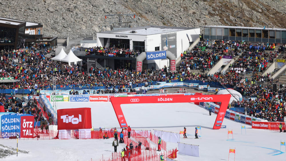 Der Ski-Weltcup wird in Sölden eröffnet.
