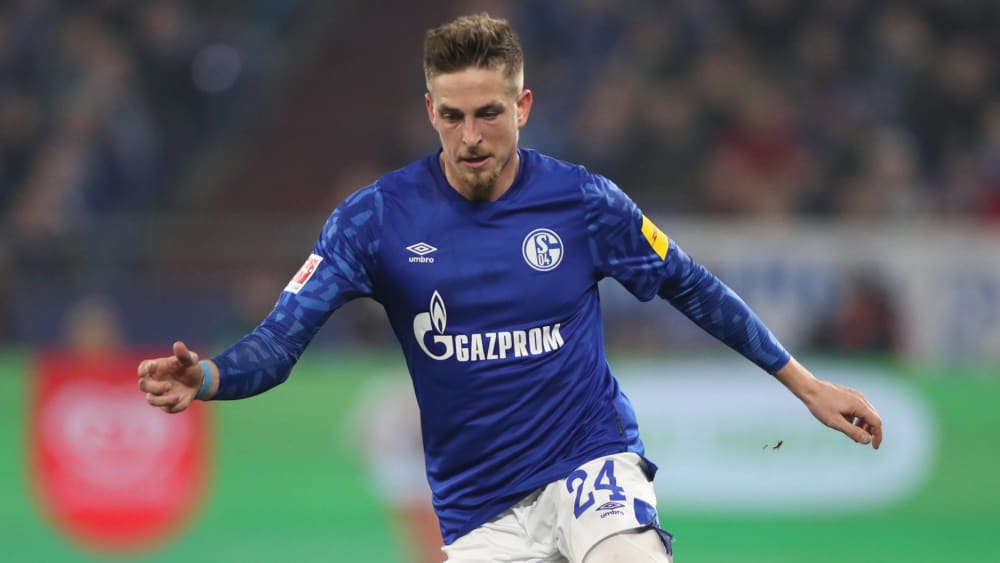 Bastian Oczipka hat seinen im Sommer auslaufenden Vertrag auf Schalke verl&#228;ngert.