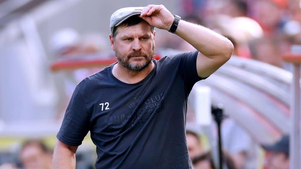 Hut ab vor Union: Kölns Trainer Steffen Baumgart.