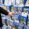 Hülle und Disc sind bei Konsolen-Spielen in Deutschland noch beliebt.