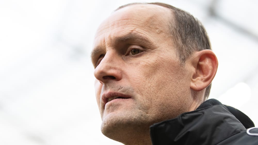 Pflegt eine offene Fehlerkultur: Augsburgs Trainer Heiko Herrlich.