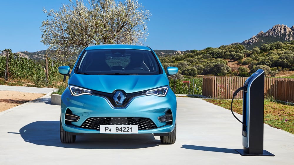 Elektroauto: Stromer (im Bild der Renault Zoe) m&#252;ssen dem Kunden ab 2020 schmackhaft gemacht werden.