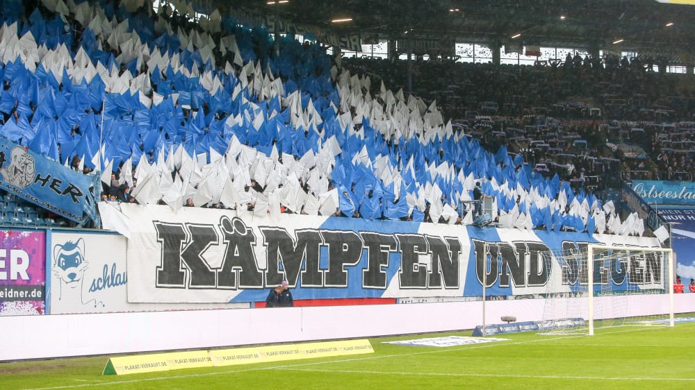 Sie lassen ihren Verein auch in einer schwierigen Phase nicht im Stich: Die Fans von Hansa Rostock.
