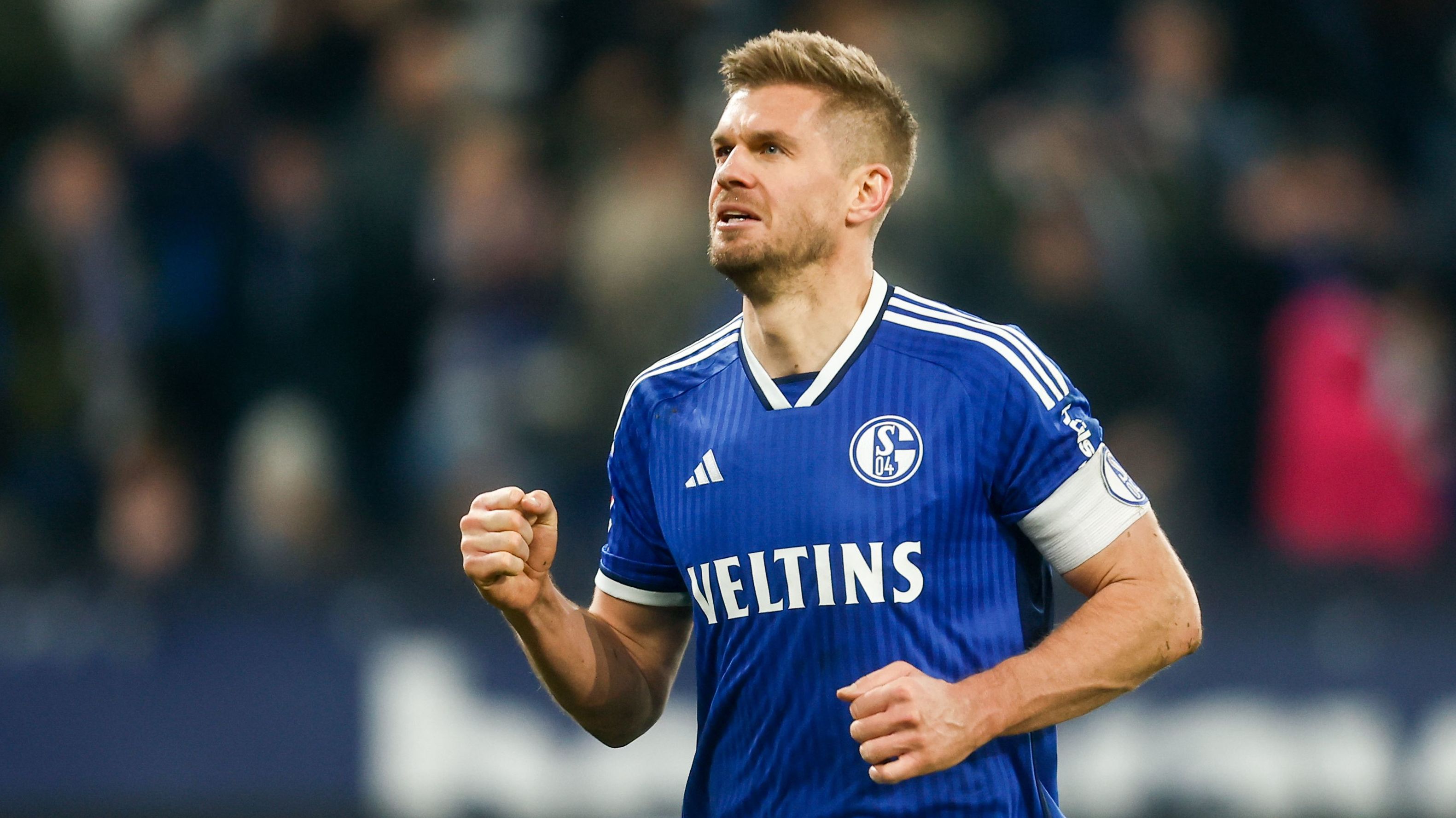 Müller vor Rückkehr ins Schalker Tor kicker