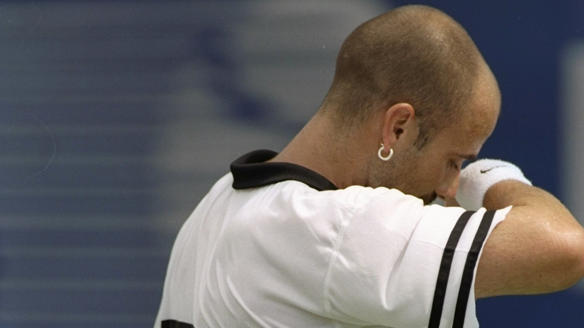 Lange Haare, schrille Outfits und Barbra Streisand Andre Agassi in