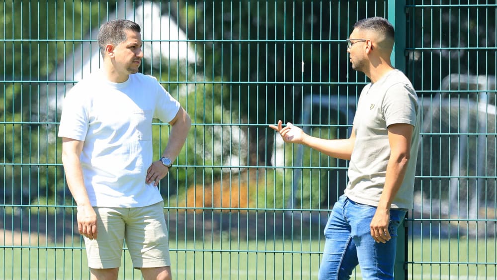  Daniel Latkowski (re., neben dem damaligen Sportdirektor Amir Shapourzadeh).