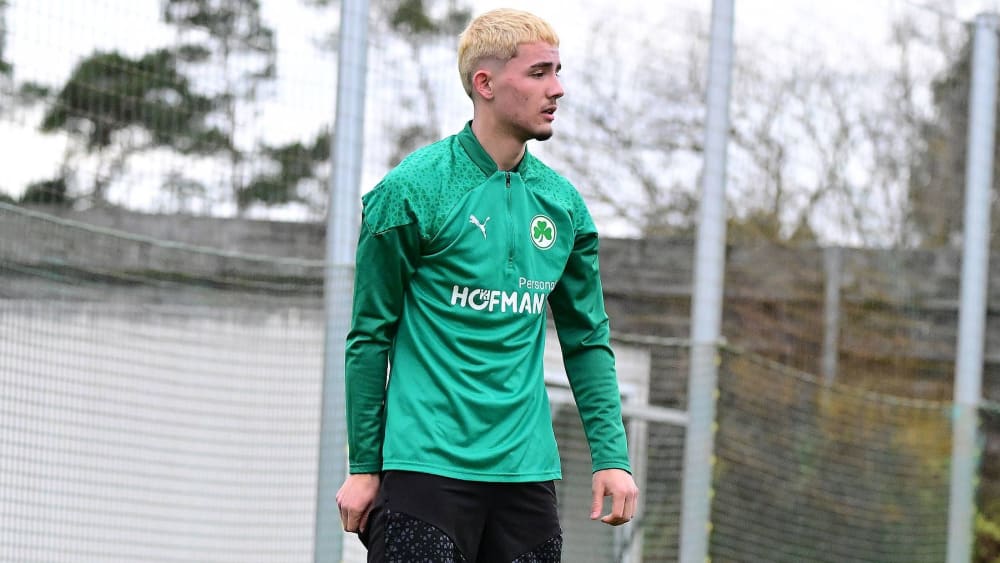 Hat seinen Vertrag bei der SpVgg Greuther Fürth verlängert: Adem Imeri.