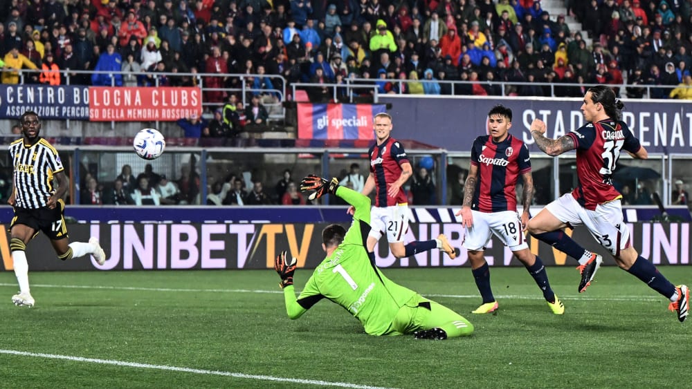 Eingelupft: Riccardo Calafiori traf zum zwischenzeitlichen 3:0 für Bologna.