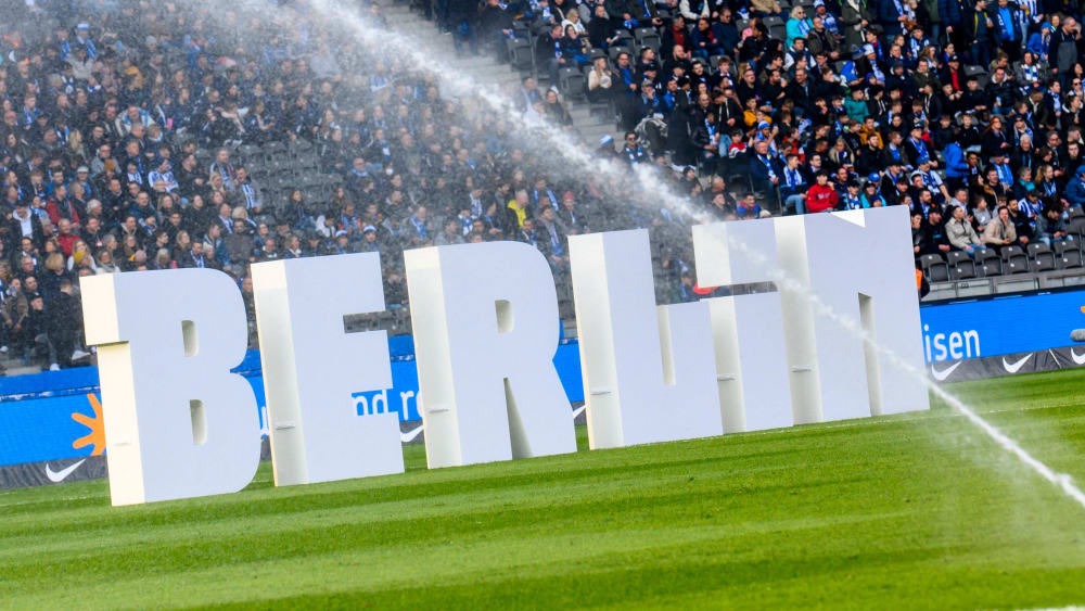 Millionen werden fehlen: Hertha BSC muss durch den Abstieg mit gewaltigen finanziellen Folgen klarkommen.