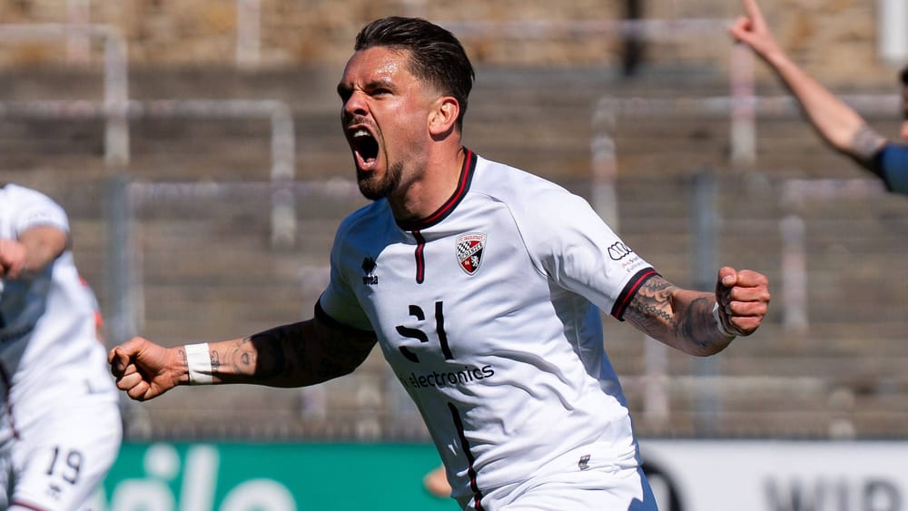 Pascal Testroet wechselt vom FC Ingolstadt zu seinem Ex-Klub SV Sandhausen.