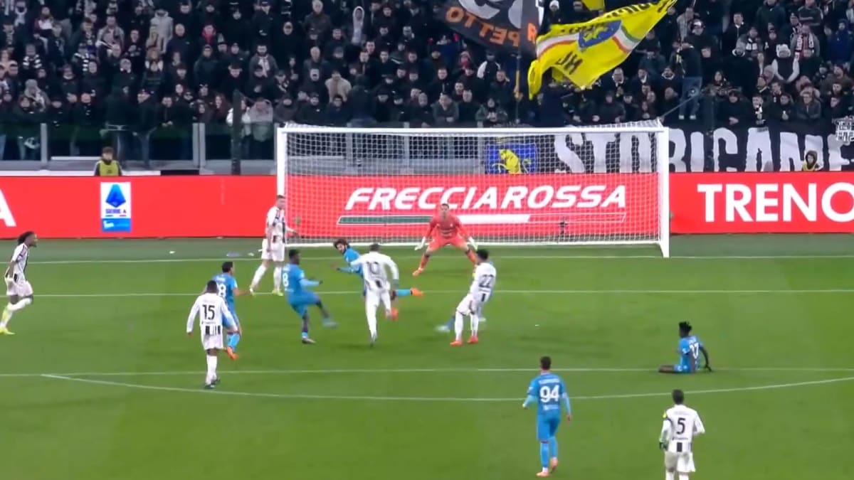 Vom-Anpfiff-weg-Yildiz-kontert-Cagliari-F-hrung-direkt