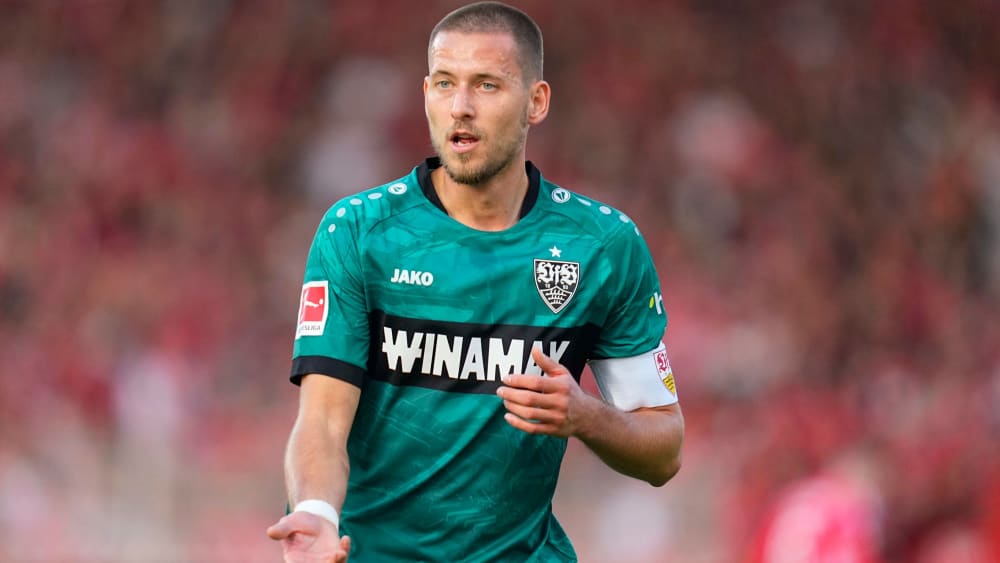 Kapitän Waldemar Anton bleibt dem VfB Stuttgart auch in den kommenden Jahren erhalten.