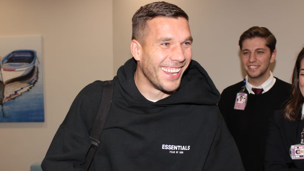 Lukas Podolski und sein Herzensklub 1. FC K&#246;ln werden in Zukunft wieder zusammenarbeiten.