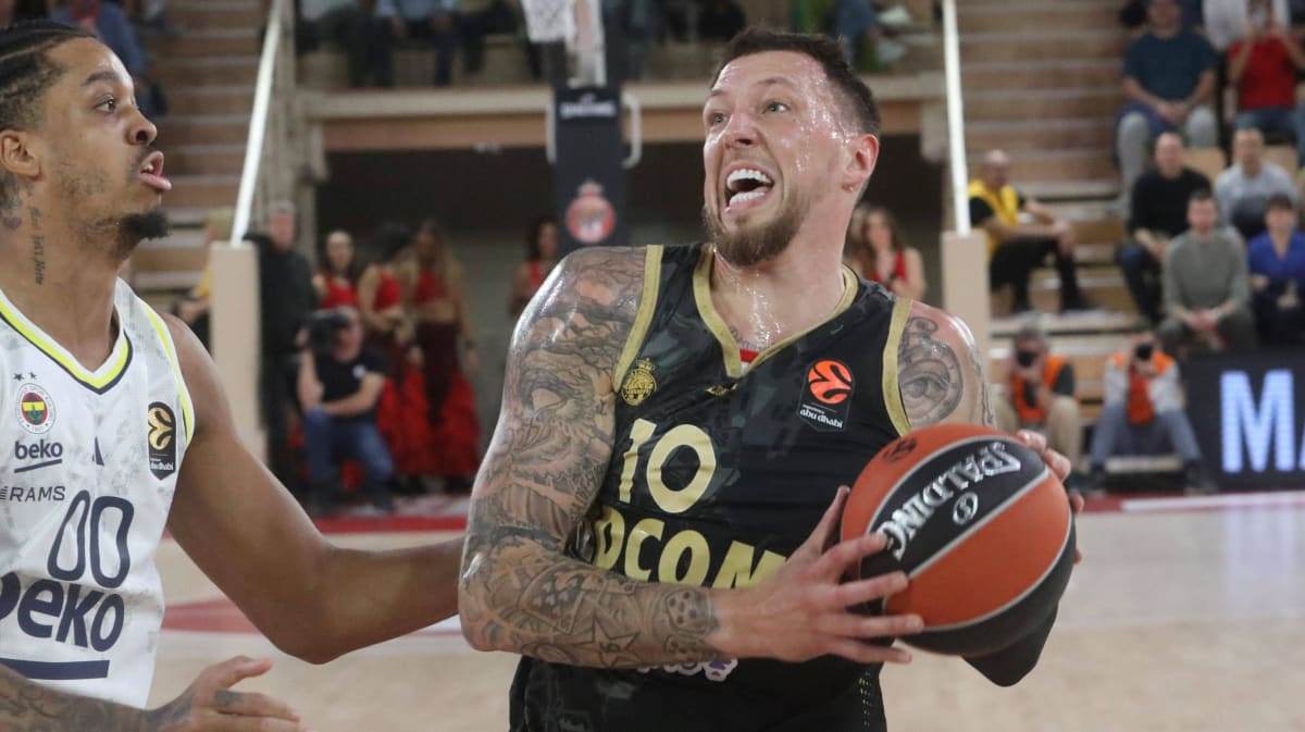 Theis-Monaco-verspielt-Mega-F-hrung-gegen-Fenerbahce