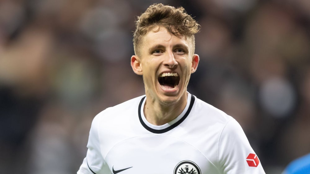Eintracht Frankfurts Lindström bezieht Stellung kicker