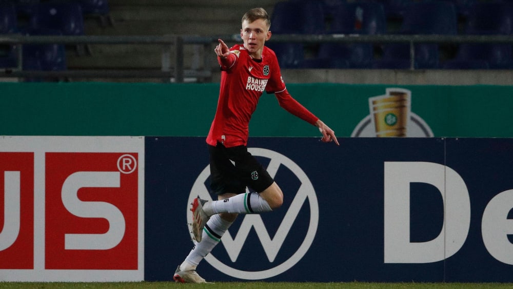 Wird auch in der kommenden Saison für Hannover 96 auf Torejagd gehen: Maximilian Beier.