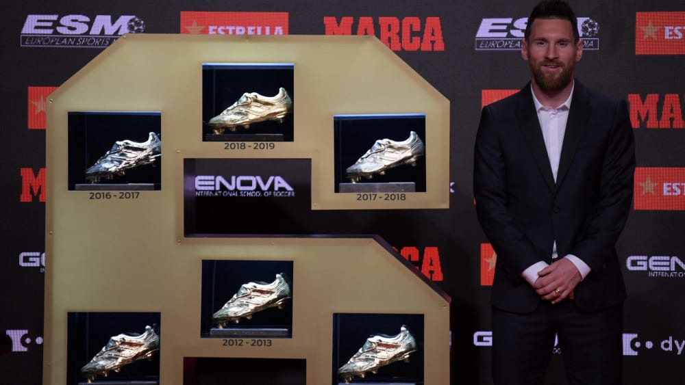 "Golden Shoe" hoch sechs: Lionel Messi hat den n&#228;chsten individuellen Preis seiner gro&#223;en Karriere bekommen.