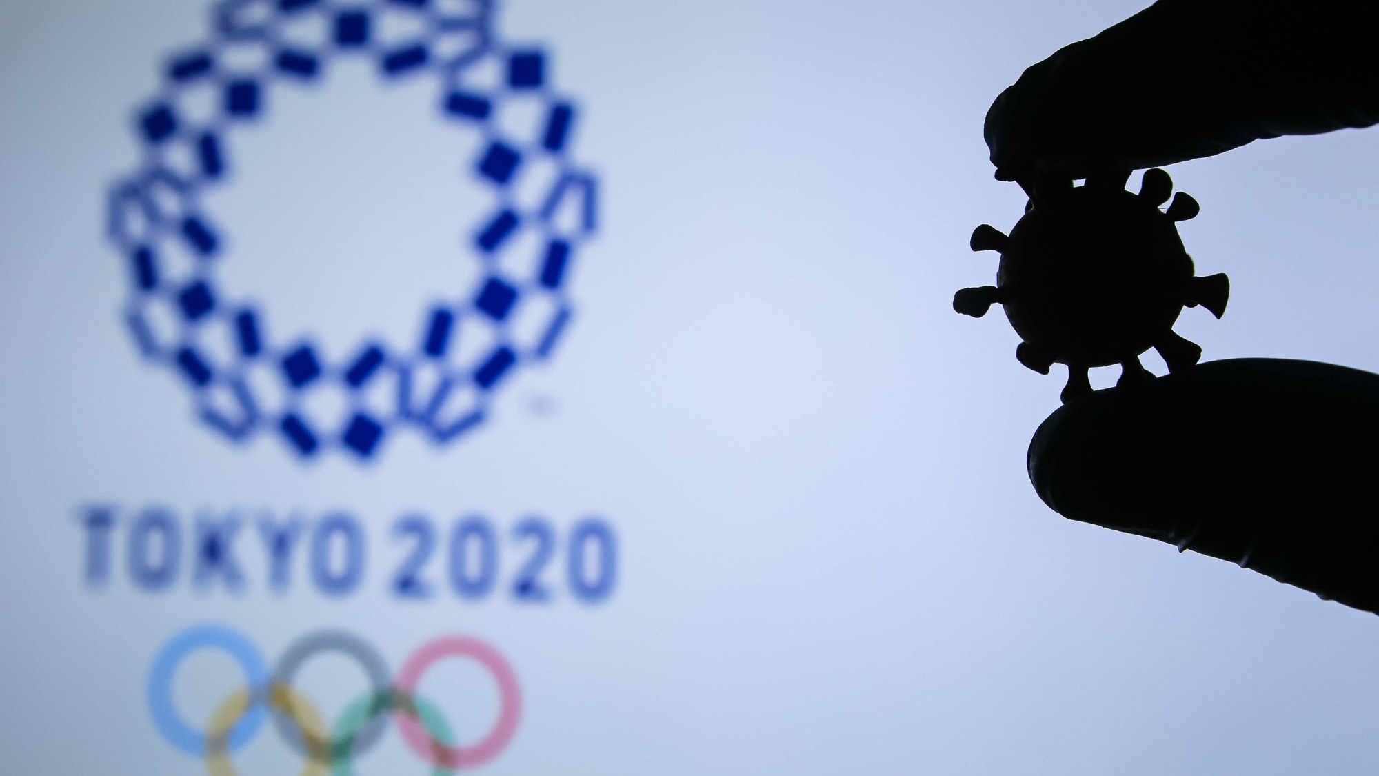 Logo der Olympischen-Spiele und Coronavirus