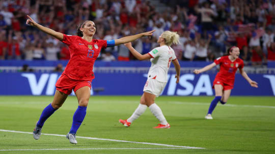 Traf zum entscheidenden 2:1 gegen England - und schoss die USA damit an ihrem 30. Geburtstag ins Finale der Frauen-Weltmeisterschaft: Alex Morgan.