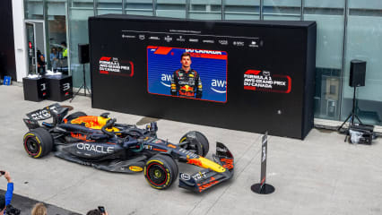 Max Verstappen bei der Siegerehrung.