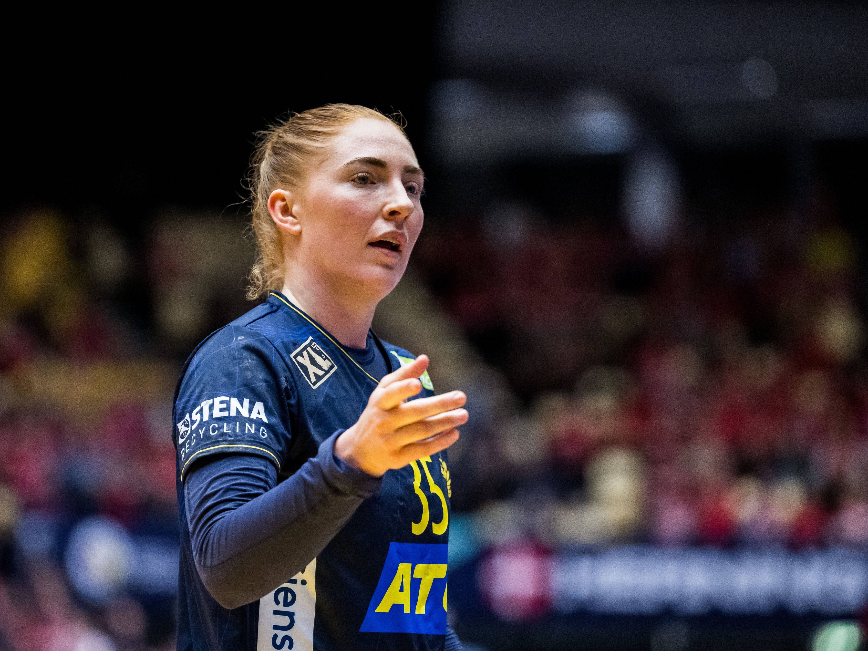 Spielerinnen aus Handball Bundesliga Frauen bei HandballWM Handball