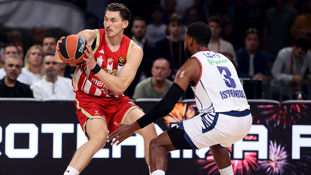 David Krämer (l.) spielt seit diesem Sommer für Roter Stern.