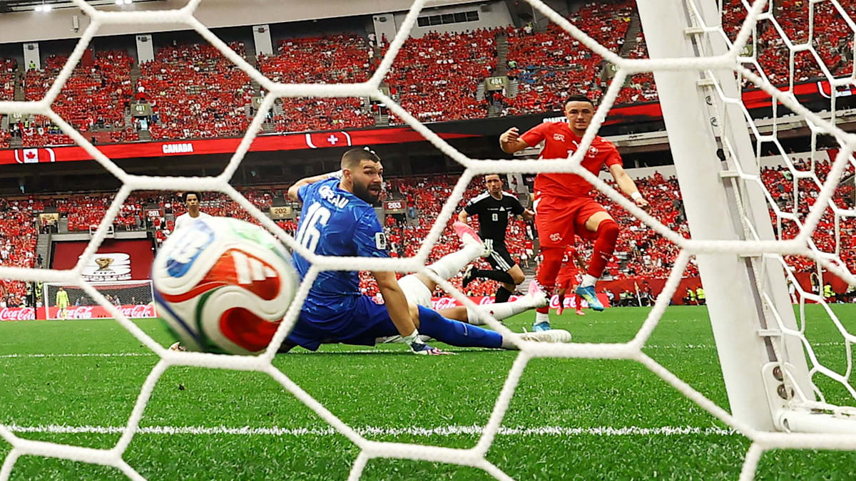 Blitztor nach der Pause: Schweiz dank Vargas und Manzambi Gruppensieger