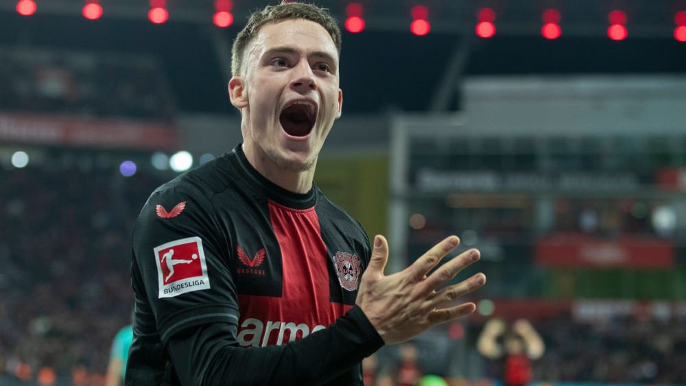 Leverkusens Florian Wirtz bejubelt einen Treffer.