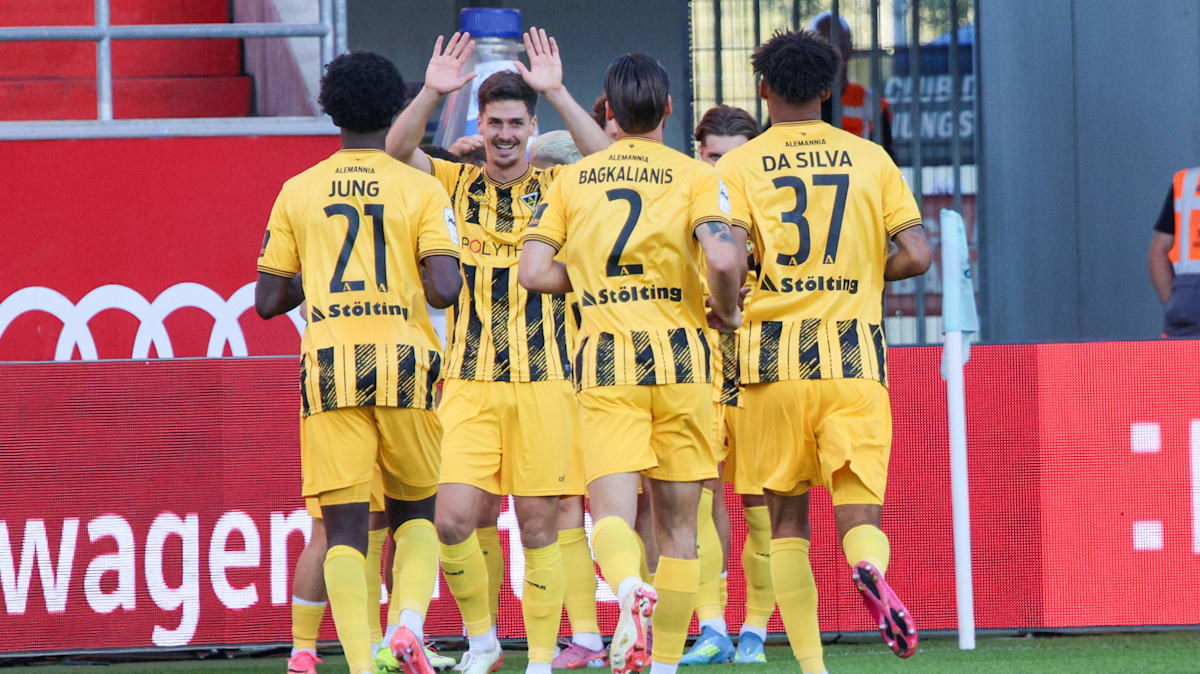 Überzahl und drei Tore nach elf Minuten: Aachen feiert Start-Ziel-Sieg in ...
