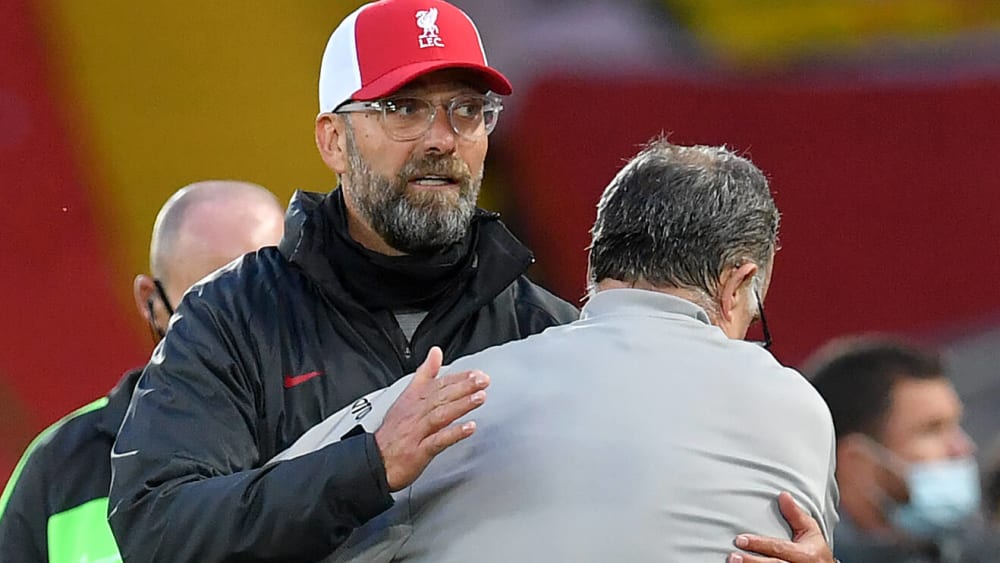Umarmung nach Schlusspfiff: Jürgen Klopp und Marcelo Bielsa.