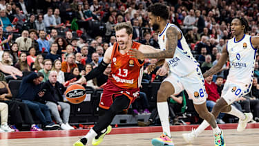 Obst-Rettungstat wird zum perfekten Assist: Bayern mit Reaktion gegen Valencia