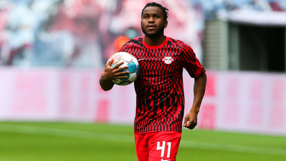 Rb Leipzig Verleiht Ademola Lookman An Leicester City Kicker