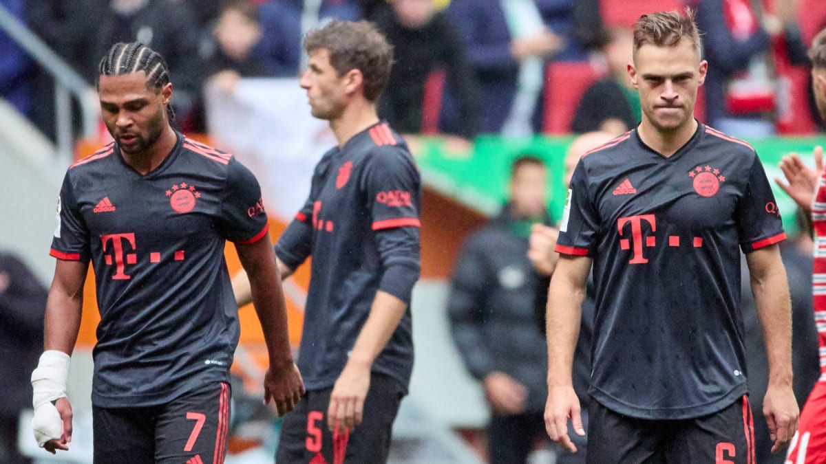 Böse Erinnerungen an 2001 und 2010 Zahlen zur BayernKrise kicker