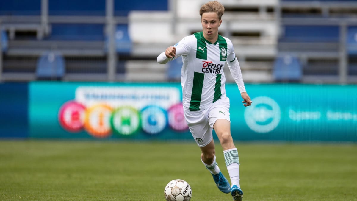 Erzgebirge Aue Leiht Sam Schreck Vom Fc Groningen Aus Kicker