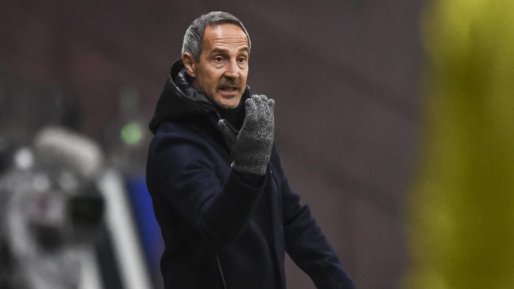 Wartet mit der Eintracht seit acht Wochen auf einen Sieg: Adi Hütter.