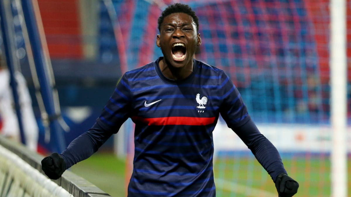 Wegen Kolo Muani Droht Eintracht Frankfurt Eine Klage Kicker