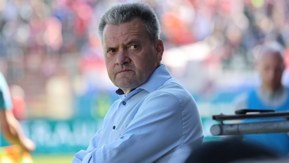 SpVgg Unterhaching Pr sentiert Bedenkliche Zahlen Kicker spvgg-unterhaching-pr-sentiert-bedenkliche-zahlen-kicker