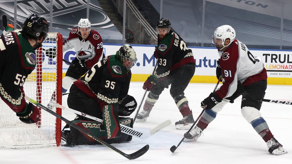 Colorados Nathan MacKinnon (#29) und Nazem Kadri (#91) drehten in Spiel 4 gegen Arizona richtig auf.