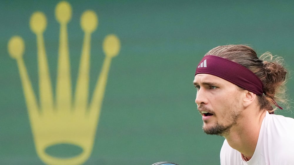 Unabhängig vom Turnierausgang in Wien, wird sich Alexander Zverev demnächst die Tennis-Krone aufsetzen.