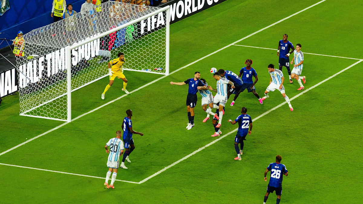 Messi maßgenau: Eigentor bringt Argentinien den Sieg