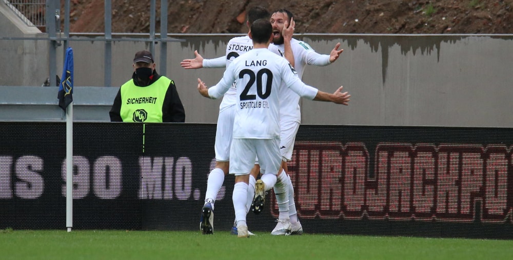 Zlatko Janjic bejubelt seinen Siegtreffer in Saarbrücken.