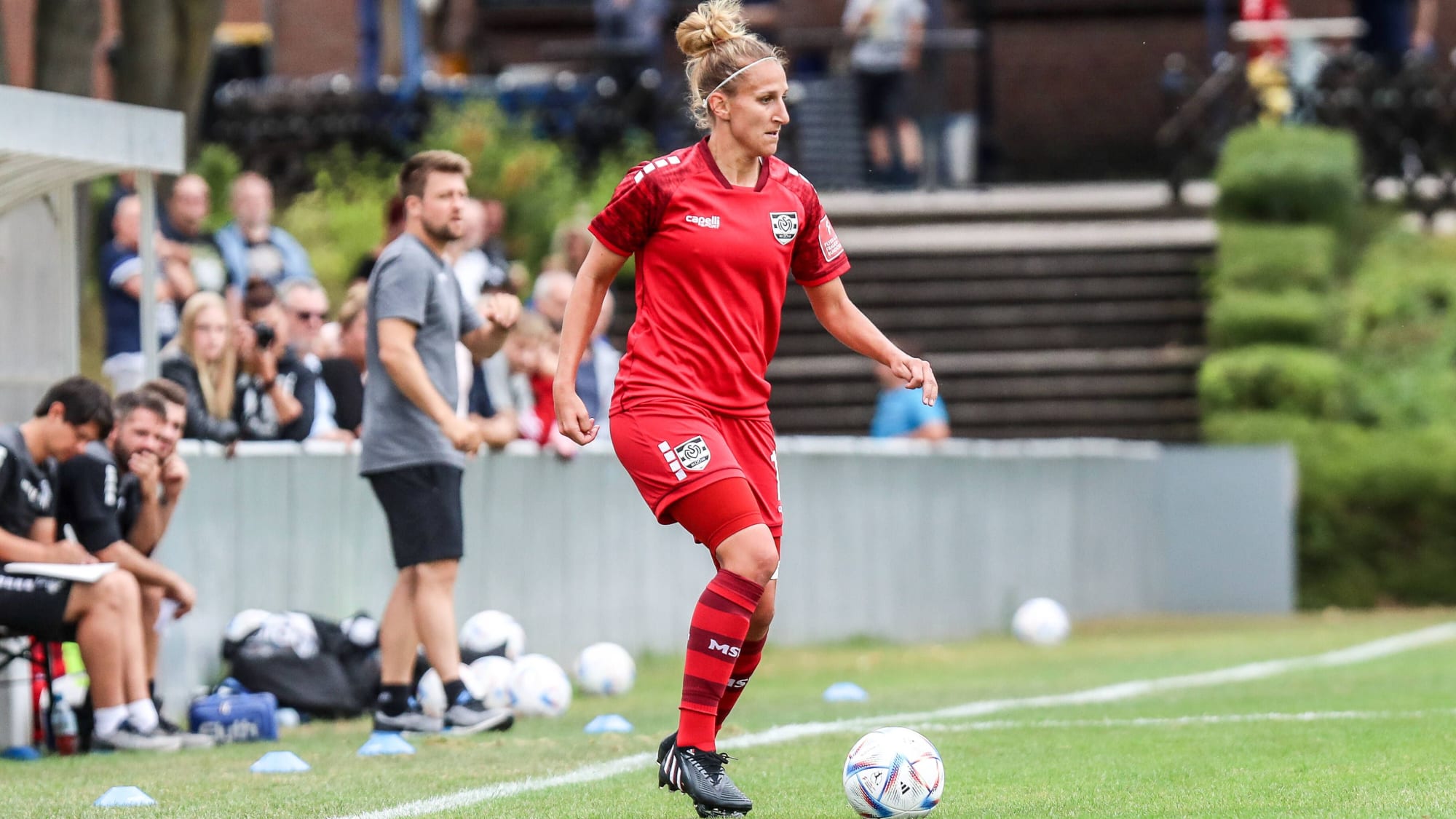 Frauen Bundesliga Die Wichtigsten Transfers Der Saison Kicker